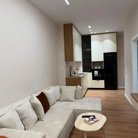 Anas Oasis * Tirana